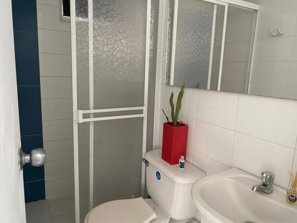 CH1 Bonito apartamento amoblado en condominio RNT 1O8239