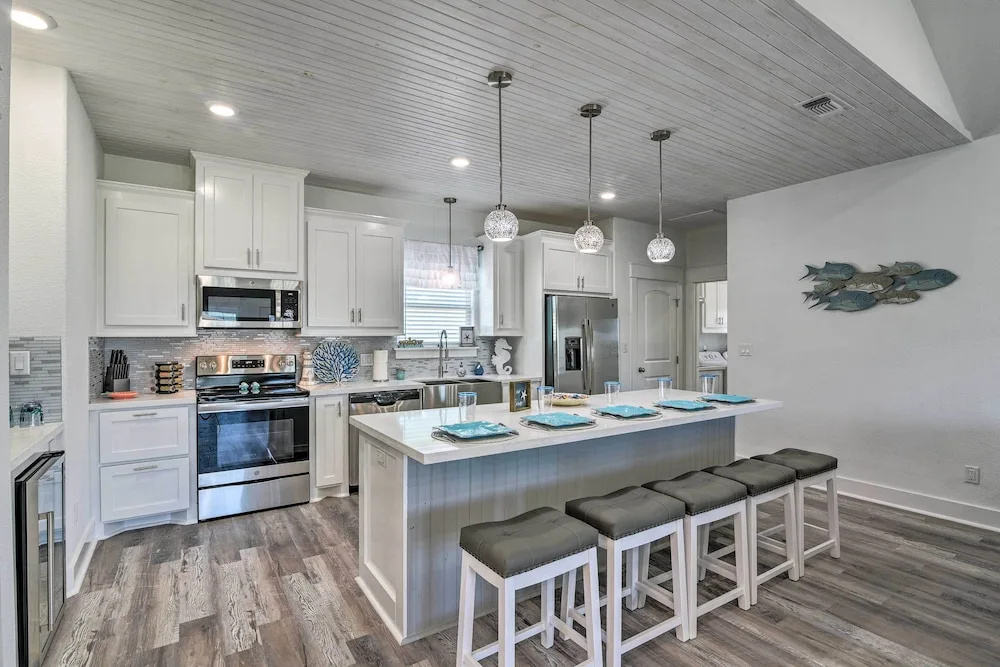 Steps to Coast: Bolivar Peninsula Beach House!