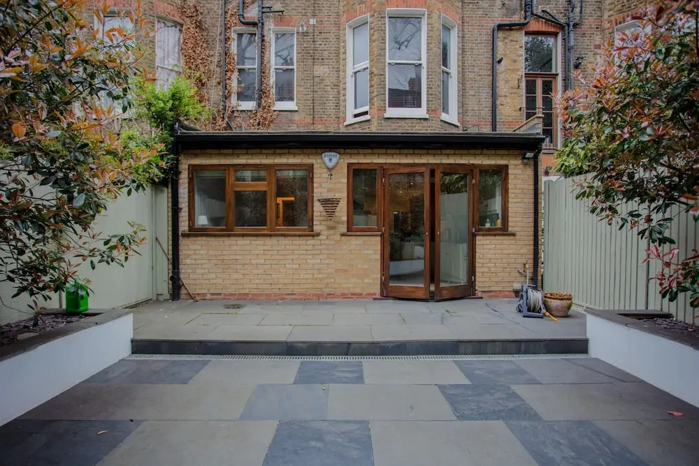 Garden Flat in Shepherds Bush