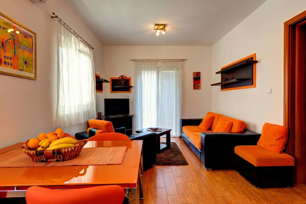 42° North Apartments