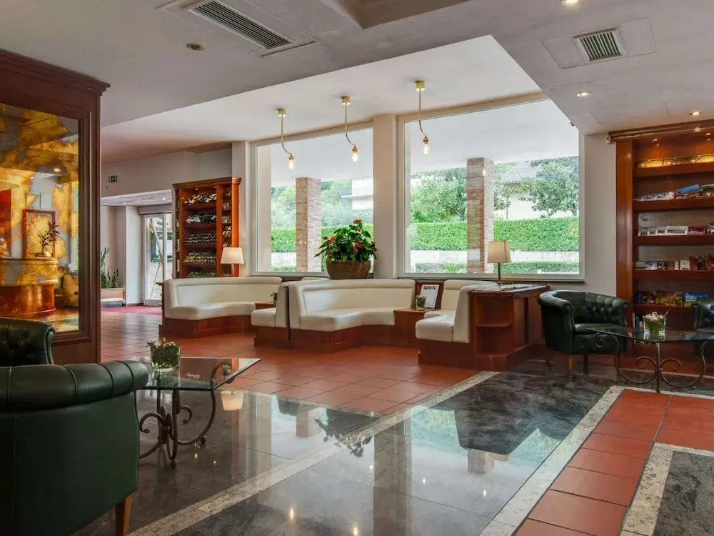 Family Escape With Pools and Sauna