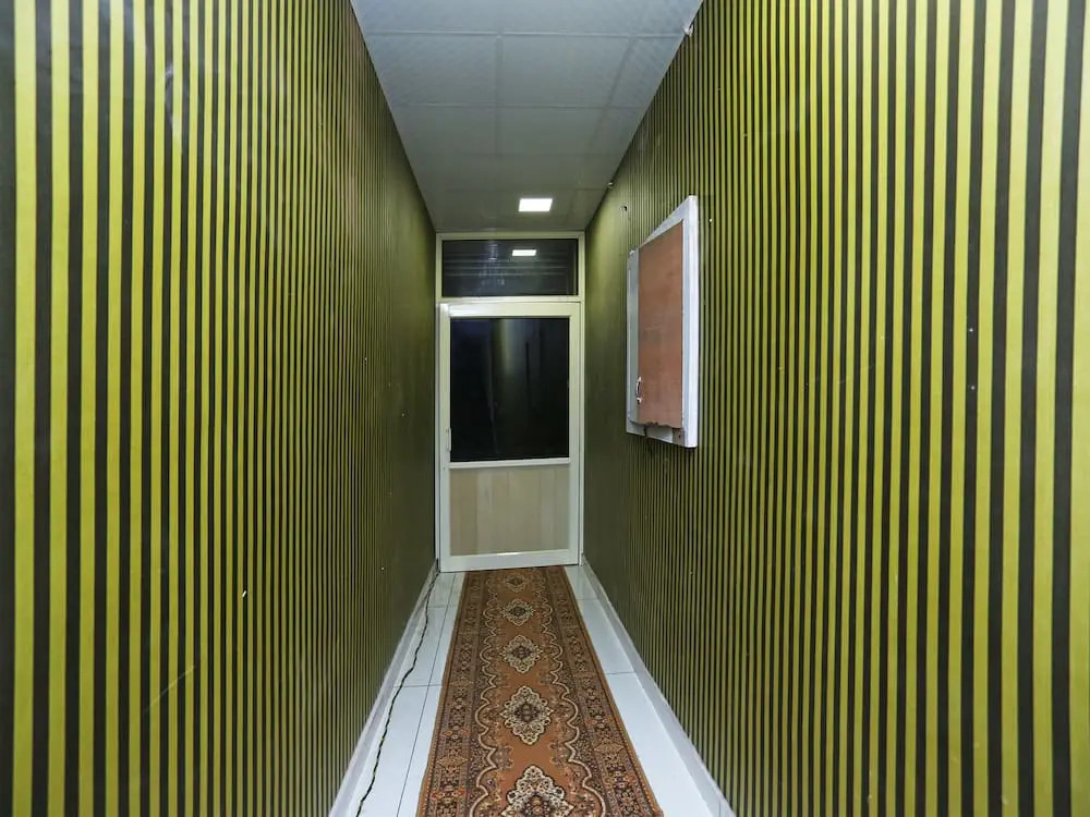 OYO 16515 Hotel Bombay Residency