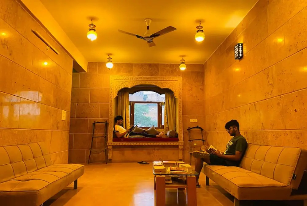 Hotel Deep Mahal