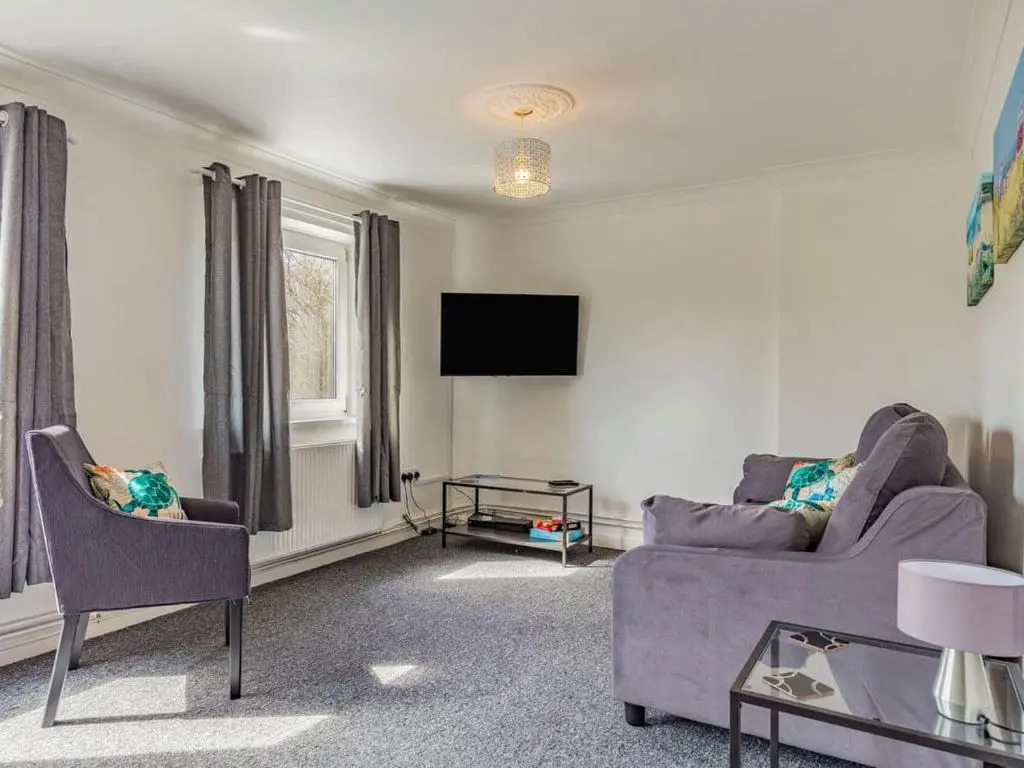 Lovely Apartment 2 King & 2 Single Beds
