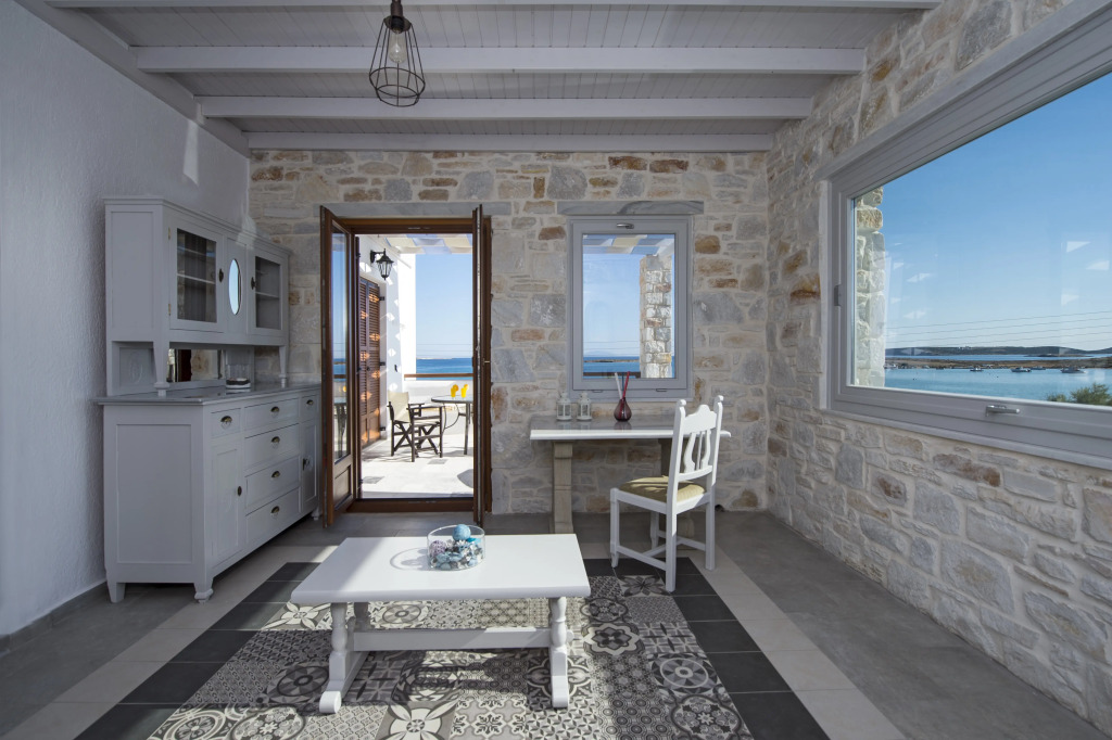 Contaratos Beach Hotel