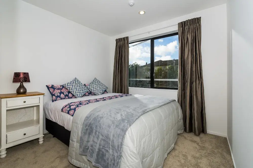 Albany Brand New Serviced Apartment