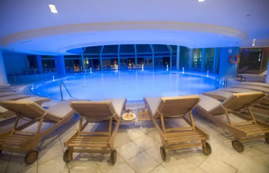 Sunrise Queen Luxury Hotel