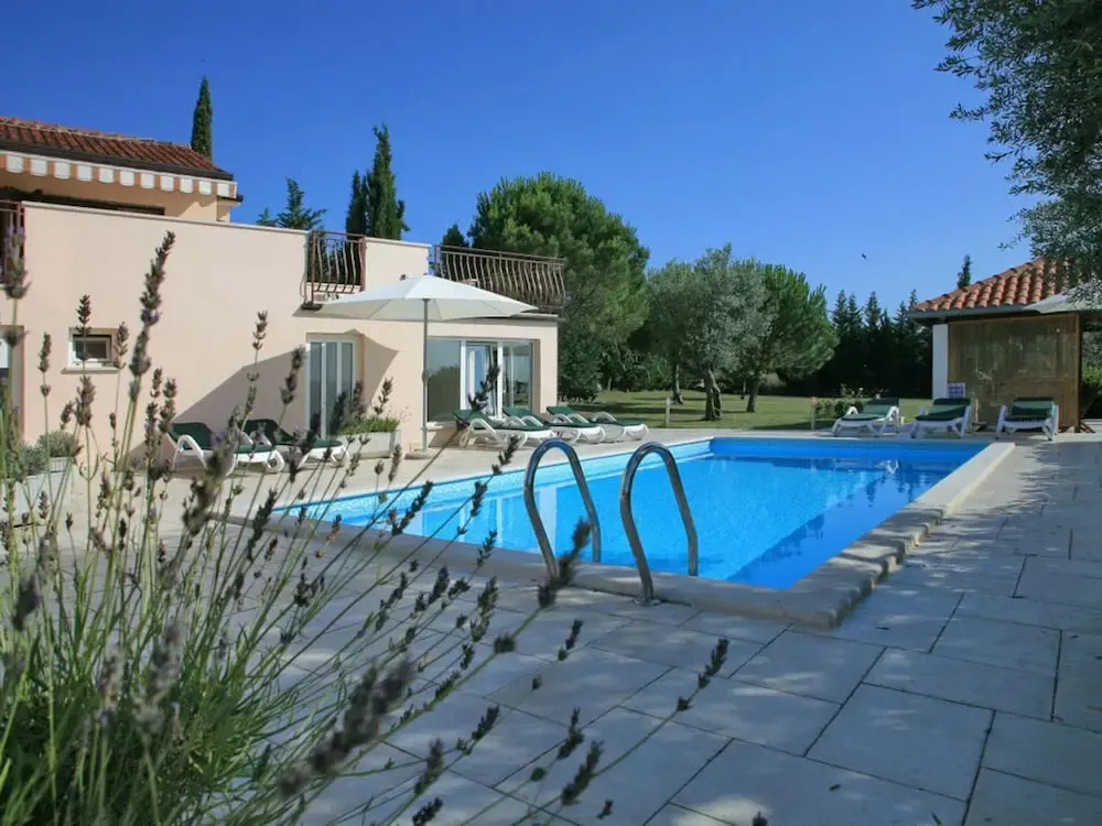 Villa Rosy Comfortable Holiday Residence