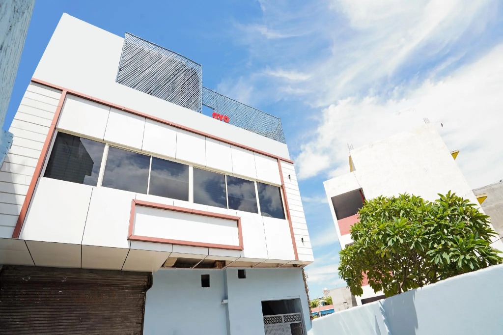 OYO 73333 Hotel Ramji 7 Grand