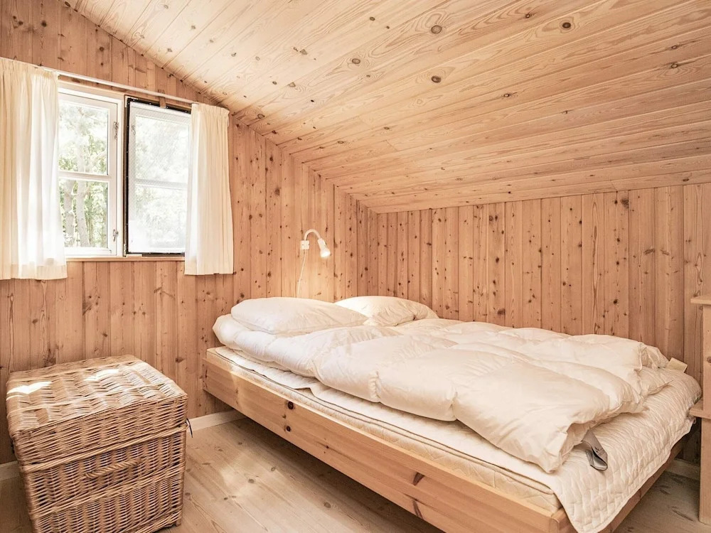 12 person holiday home in Læsø