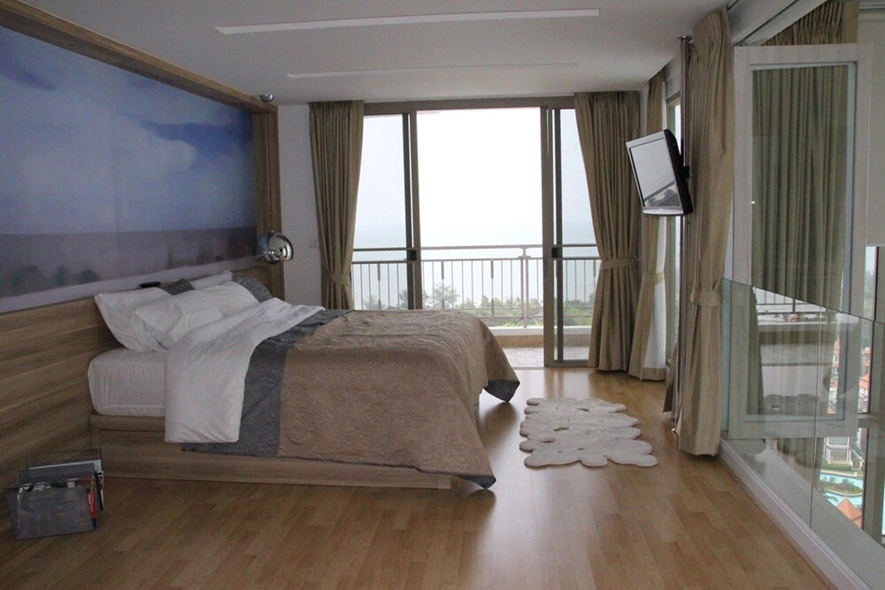 Boathouse Hua Hin Condo