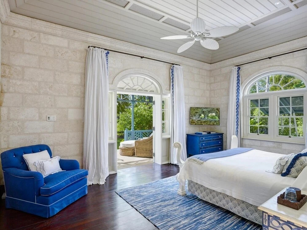 Sunny Vacation Villa 99
