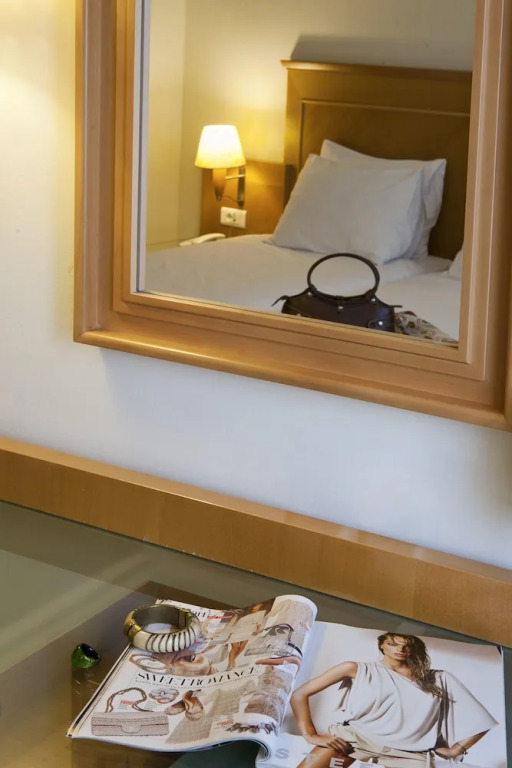 Plaka Hotel