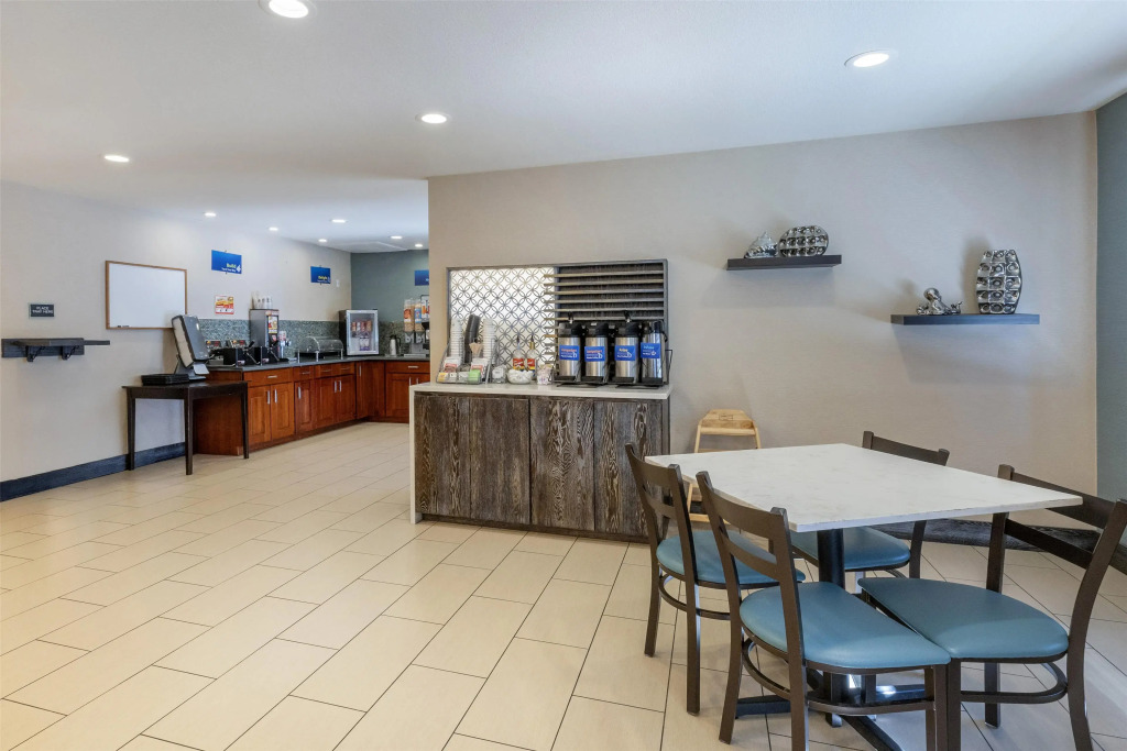 Best Western Long Beach Inn