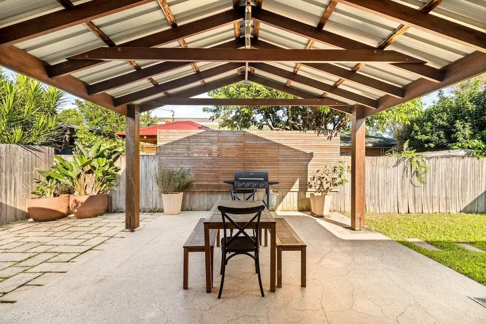 2-bed Beach Escape With Courtyard