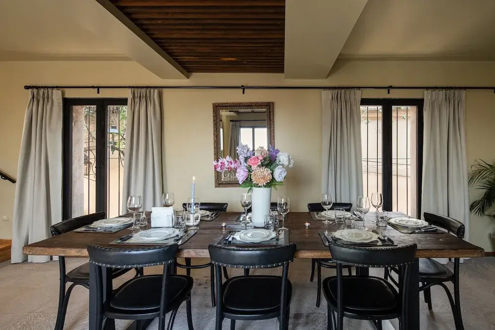 PANORAMA DE LA PARROQUIA Amazing Sunsets! Triplex 4BR Centro Home with Rooftop Parroquia Views