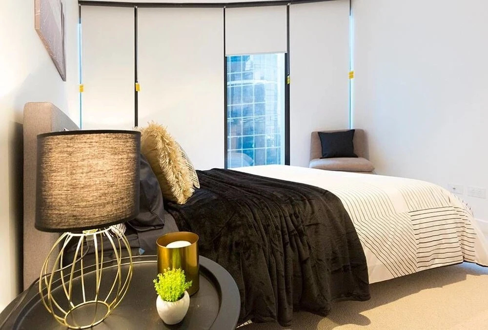 Brand New Heart Of City Executive Apartment