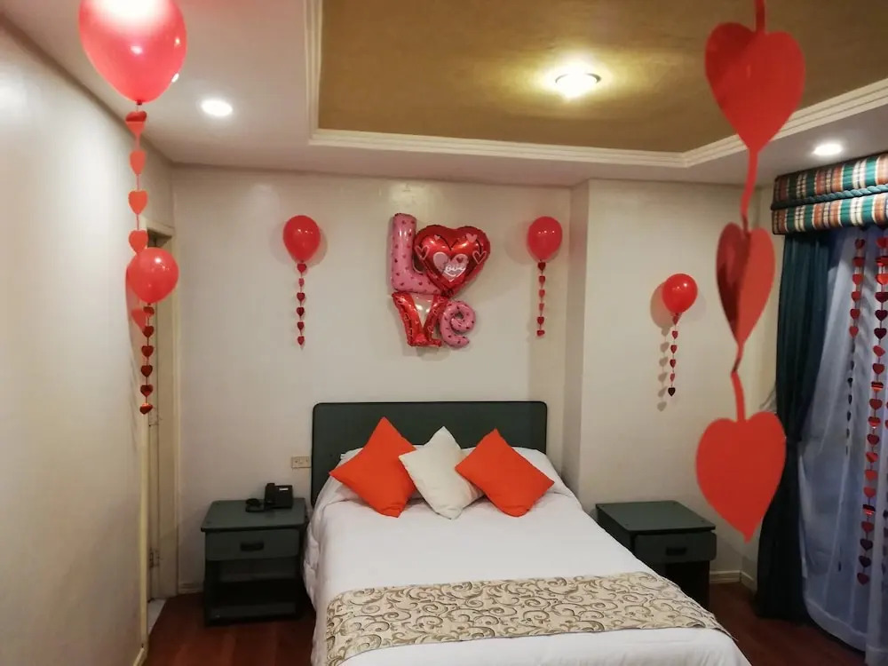 HOTEL BOMBUSCARo