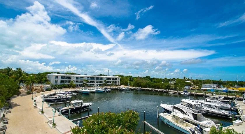 Mariner's Resort Villas & Marina