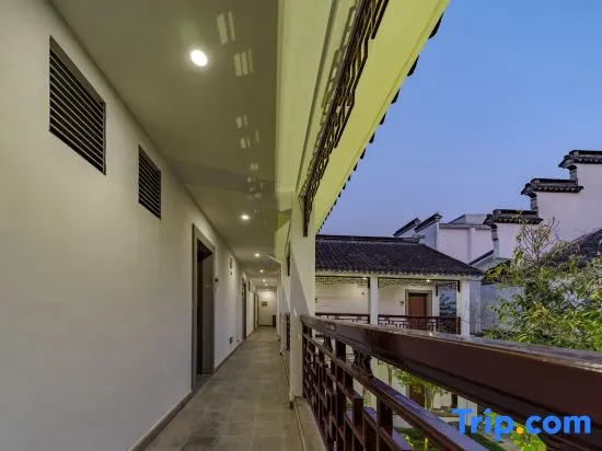 Yuqingge Garden Hotel