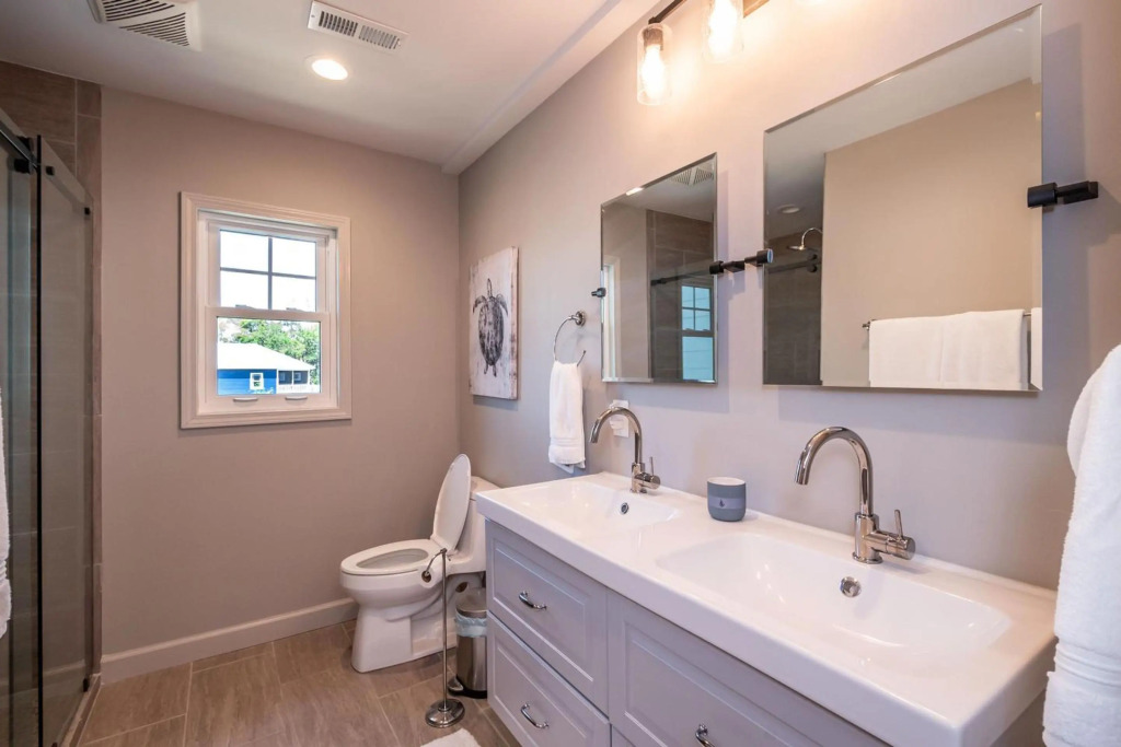 Farmhouse at Turtle Creek by Oak Island Accommodations