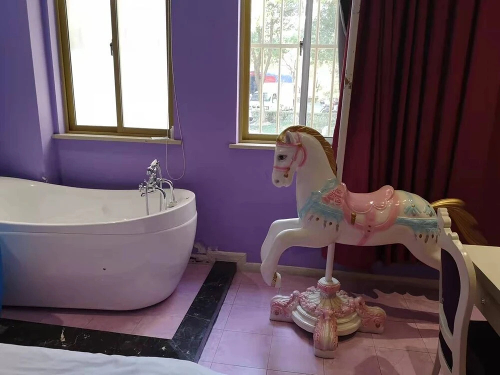 Dreamhouse Theme Hotel