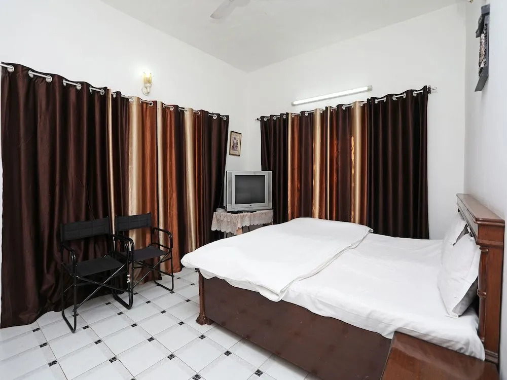 OYO 13076 Home Boutique 3BHK Villa Bhimtal