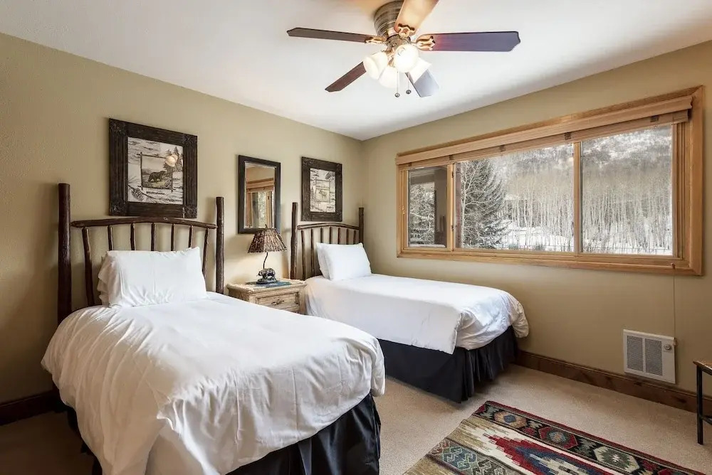 Snow Flower 026 2 Bedroom Condo by RedAwning