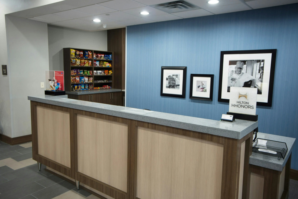 Hampton Inn & Suites Stillwater West