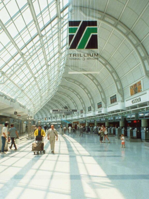 Hilton Toronto Airport Hotel & Suites