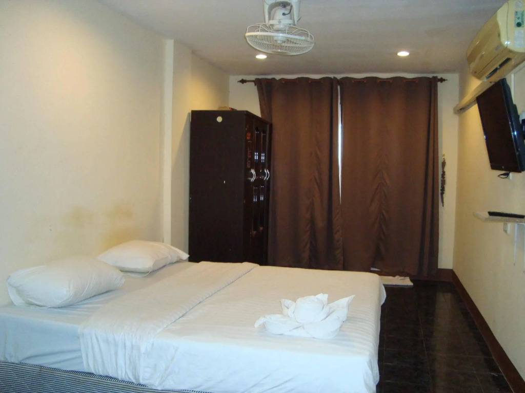 Pandia House