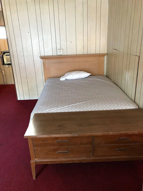 Wine Press Inn