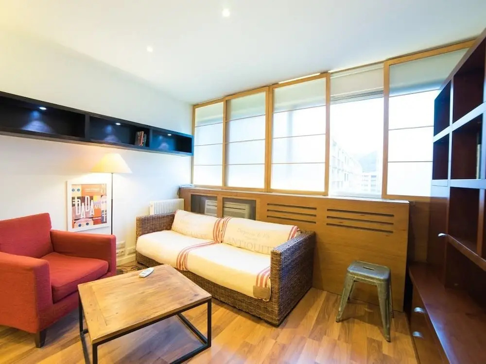 Albigny - T2 -luxe Contemporain - vue lac