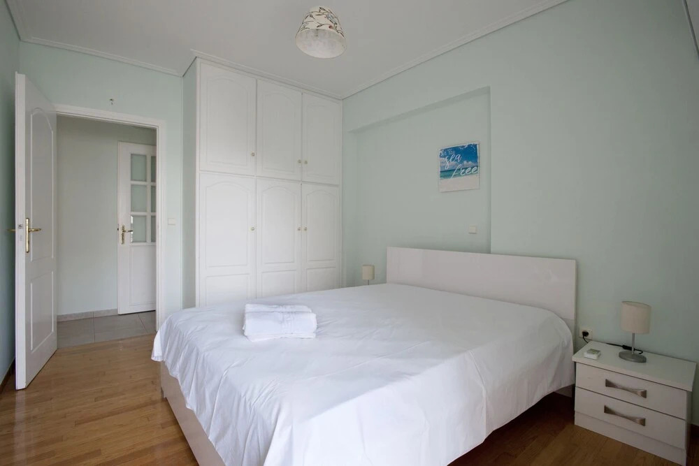 Ano Glyfada- A Big Comfortable Apartment