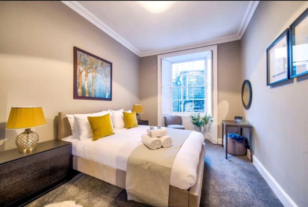 Georgian Apartment