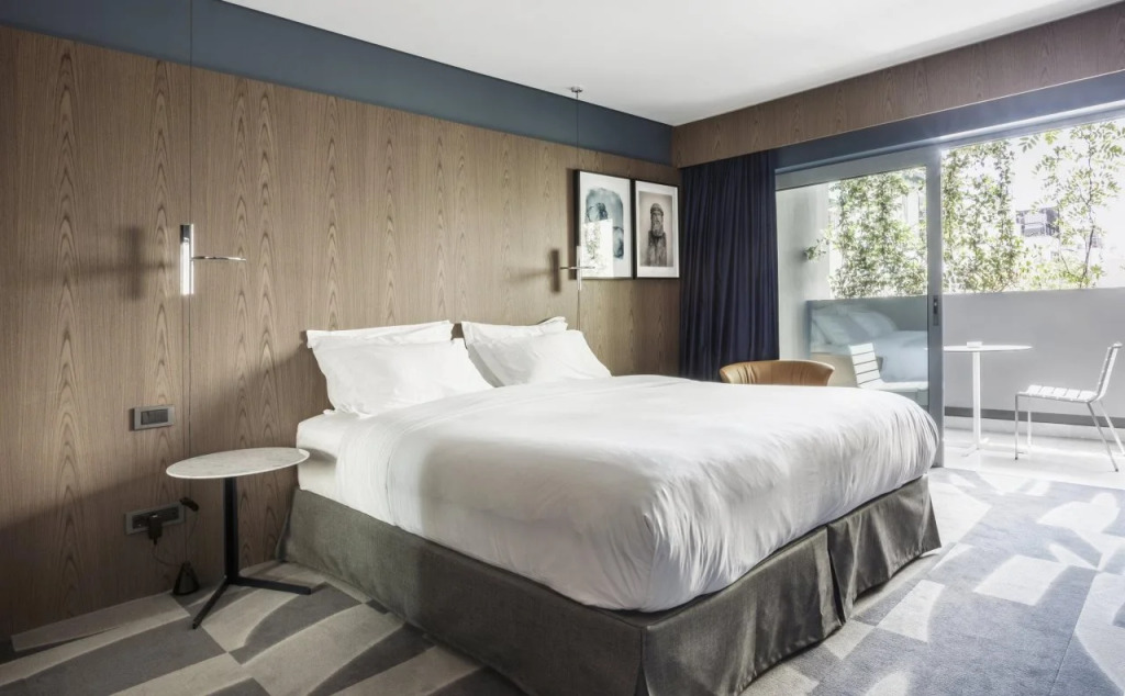 Haven Hotel Rotterdam, Curio Collection by Hilton