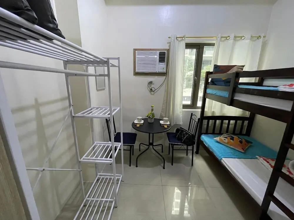 Serene Stays at Shore