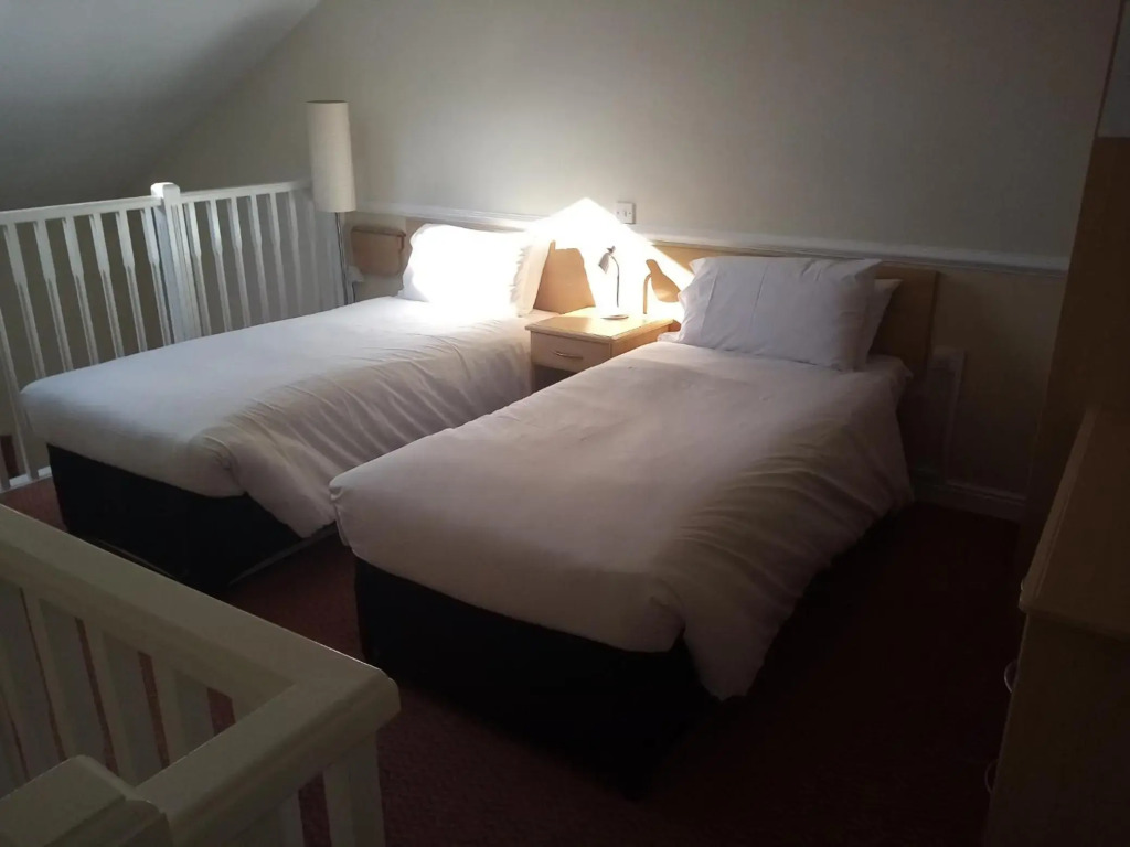Moreton Park Hotel
