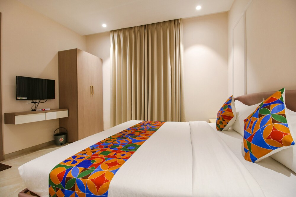 Fabhotel Sharma & Vishnu Garden