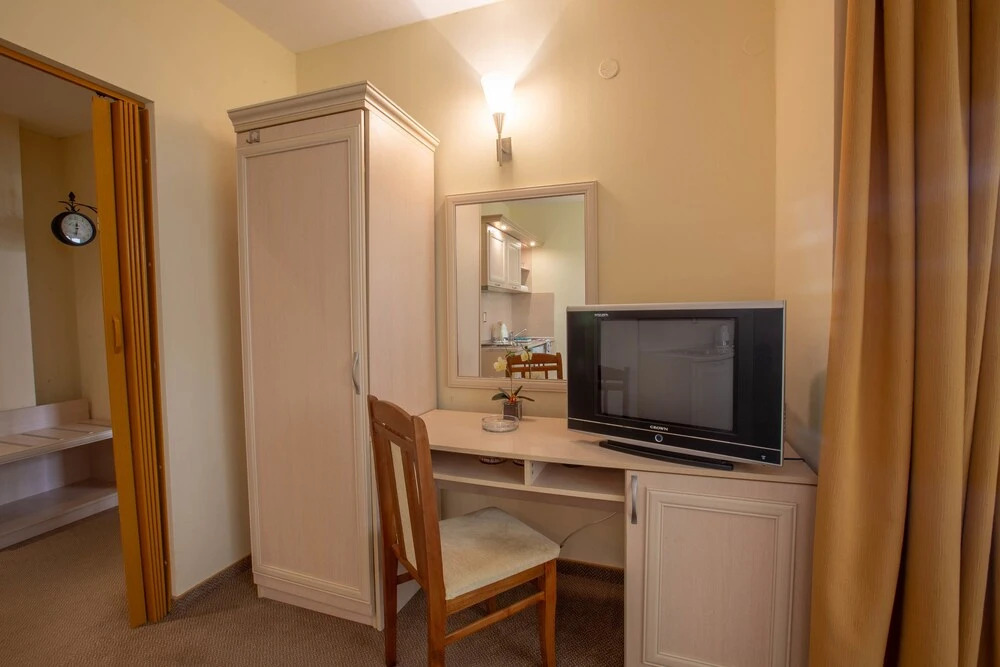 Two Bedroom Apartment with Kitchen & Balcony