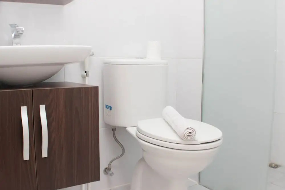 Homey And Minimalist 2Br At Patraland Urbano Apartment