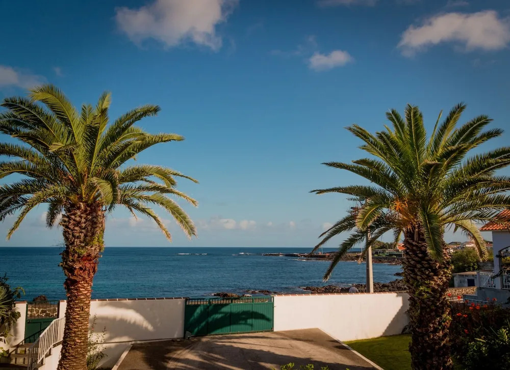 Porto Martins Bay Apartments