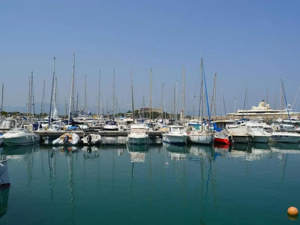 Appartement Antibes, 2 pièces, 4 personnes - FR-1-252-19