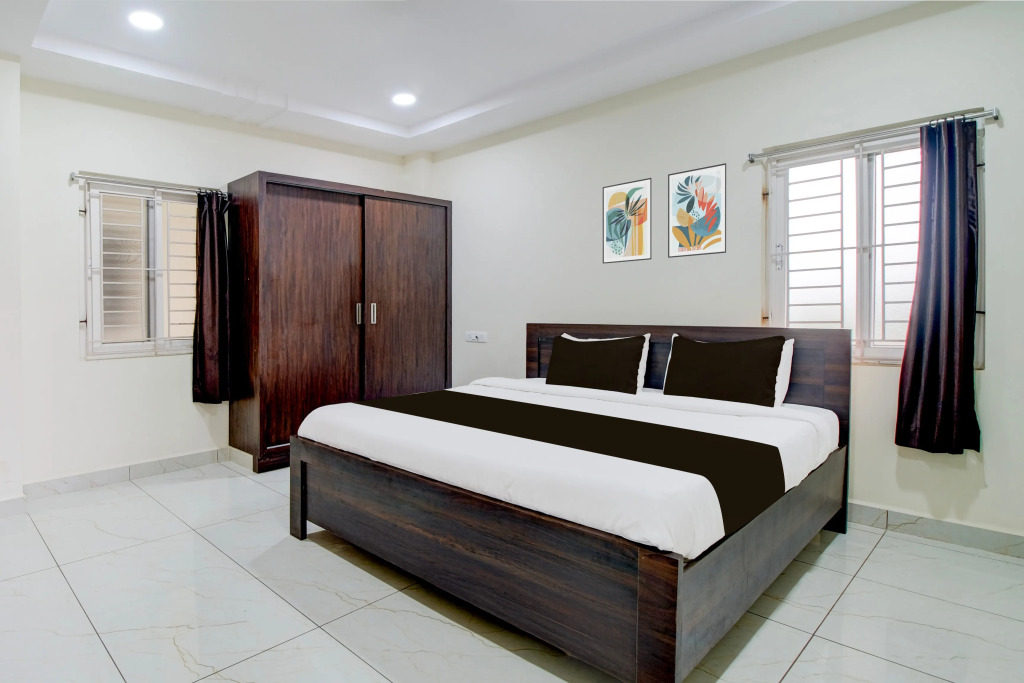 Hotel O Ramavarapadu Near PVR Icon