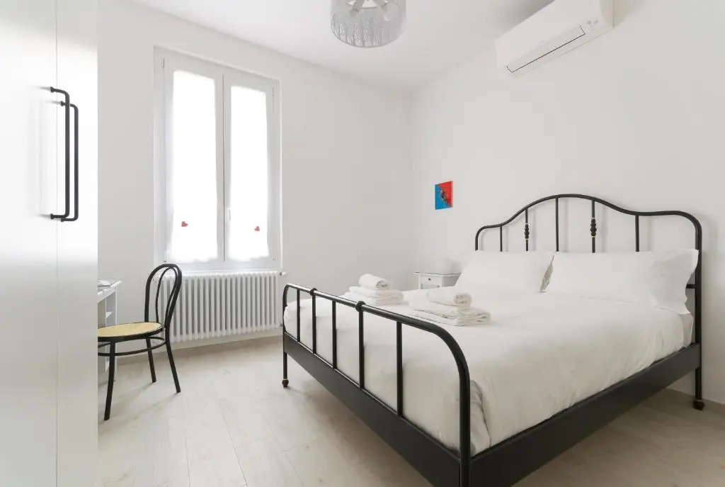 HouSmart Vicolo Bolognetti