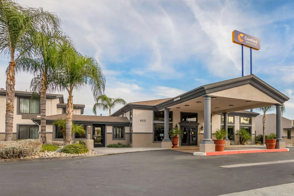 Comfort Inn & Suites San Bernardino