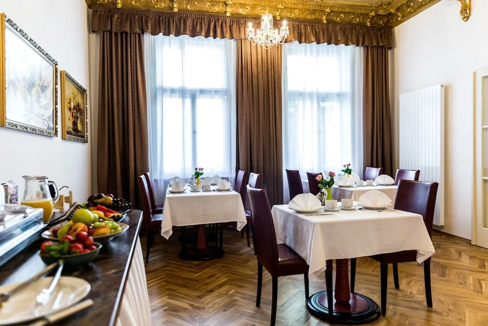 Hotel Golden Lamb
