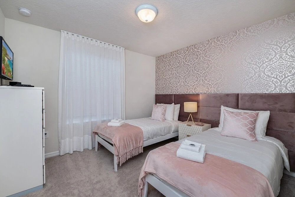 Sun Traveler @ Solterra By Shine Villas #113 5 Bedroom Townhouse