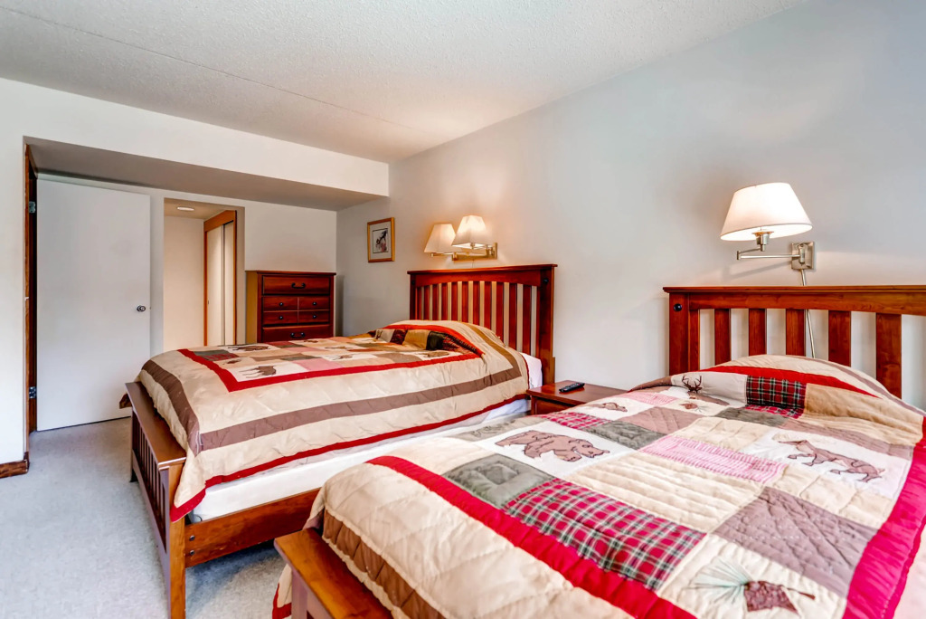 Ski Tip by Summit County Mountain Retreats