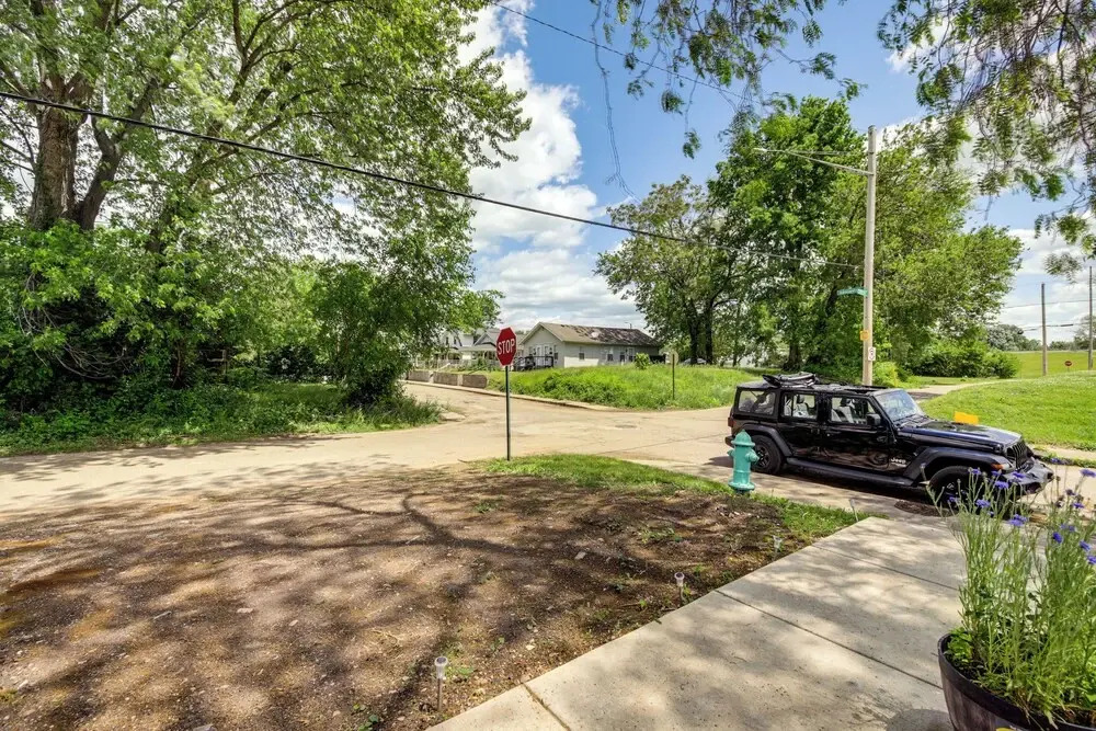 3 Mi to Dtwn: Updated Retreat in Indianapolis!